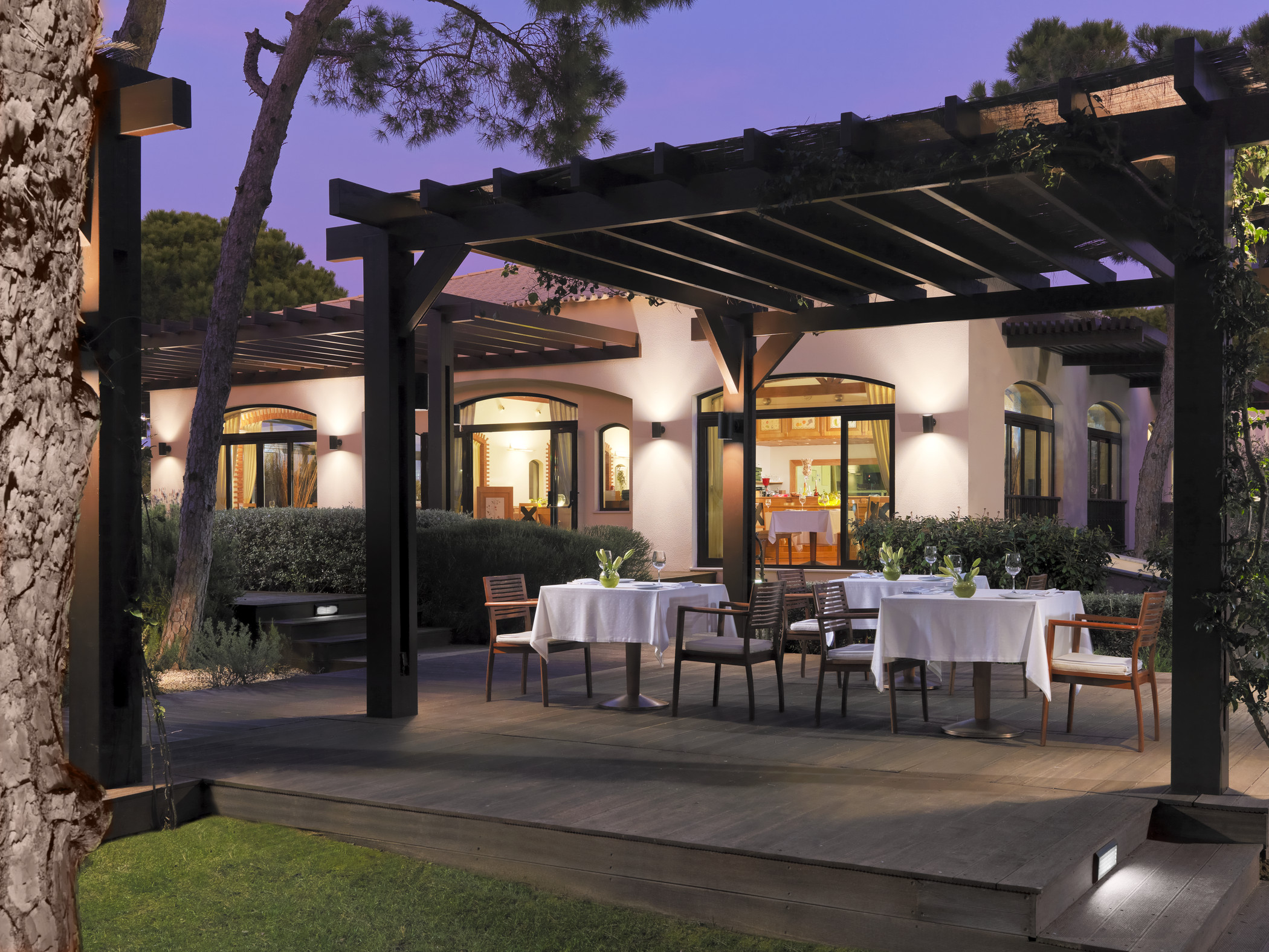 Pine Cliffs Residence, a Luxury Collection Resort